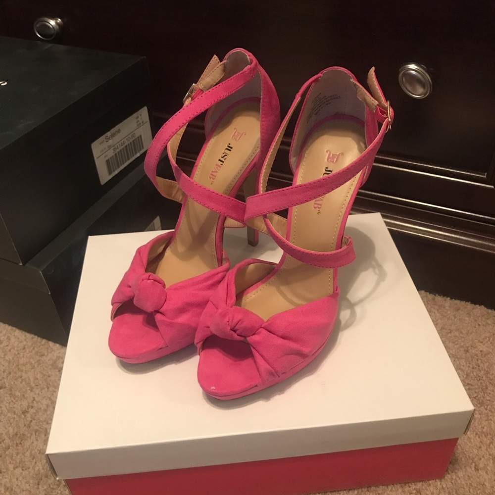Pink peep toe pumps